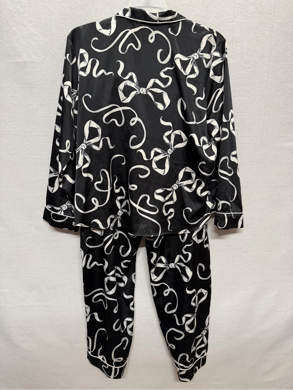 Joyspun Black and White Bow-Print Pajama Set - size 16-18 - Picture 2 of 5